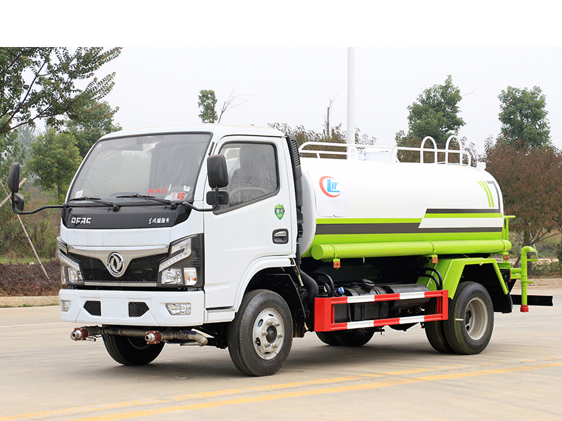 國六東風(fēng)小福瑞卡 5噸 灑水車