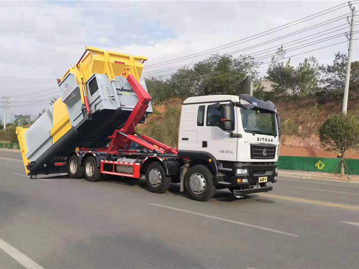 國六重汽前四后八30噸勾臂垃圾車