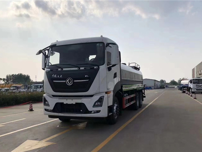 國六D3L后八輪 15噸 噴霧車