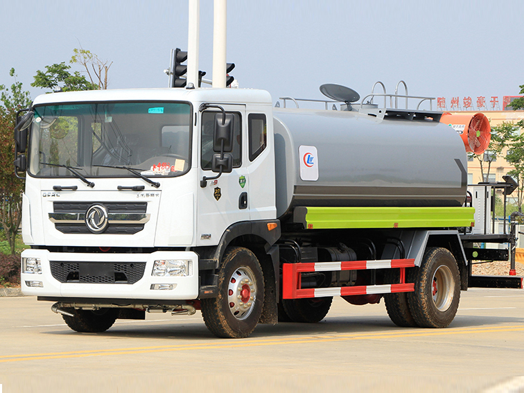 國六東風(fēng)D9 12-14噸 噴霧車
